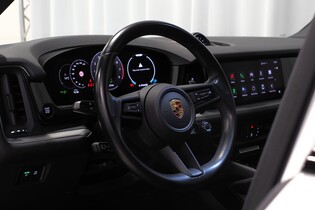 Porsche Cayenne vaihtoauto