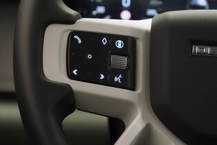 Land Rover Defender vaihtoauto