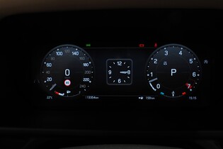 Land Rover Defender vaihtoauto