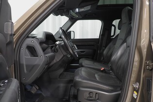 Land Rover Defender vaihtoauto