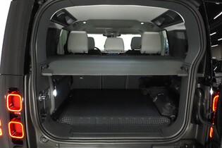 Land Rover Defender vaihtoauto