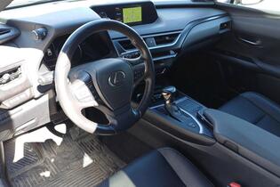Lexus UX vaihtoauto