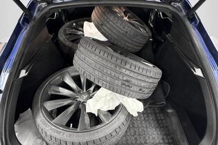 Tesla Model S vaihtoauto