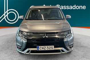 Mitsubishi Outlander PHEV vaihtoauto
