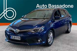 Toyota Auris vaihtoauto
