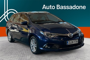Toyota Auris vaihtoauto