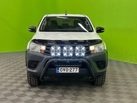 Toyota Hilux vaihtoauto