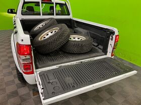 Ford Ranger vaihtoauto