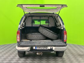 Nissan Navara vaihtoauto