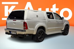 Toyota Hilux vaihtoauto