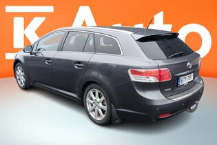 Toyota Avensis vaihtoauto