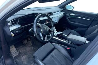 Audi Q8 e-tron vaihtoauto