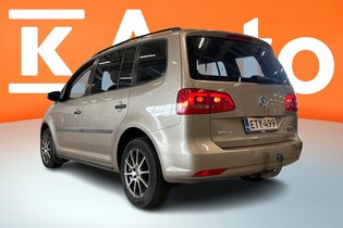 Volkswagen Touran vaihtoauto
