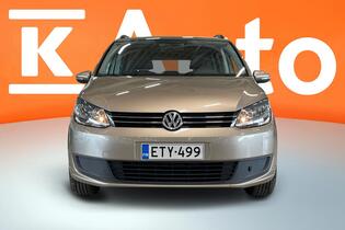 Volkswagen Touran vaihtoauto