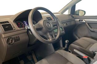 Volkswagen Touran vaihtoauto