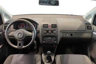 Volkswagen Touran vaihtoauto
