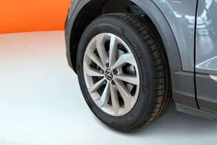 Volkswagen T-Roc vaihtoauto