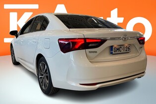 Toyota Avensis vaihtoauto