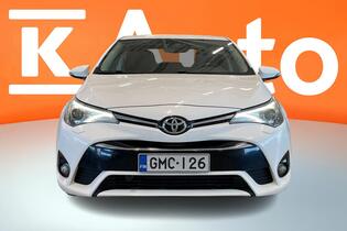 Toyota Avensis vaihtoauto