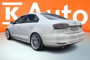 Volkswagen Jetta vaihtoauto