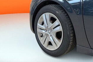 Peugeot 208 vaihtoauto