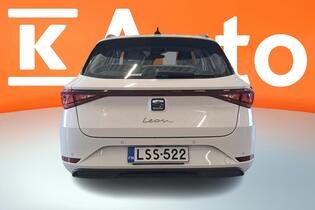 SEAT Leon Sportstourer vaihtoauto