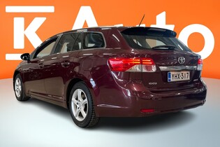 Toyota Avensis vaihtoauto