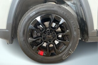 Jeep Compass vaihtoauto