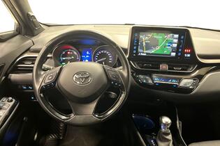 Toyota C-HR vaihtoauto