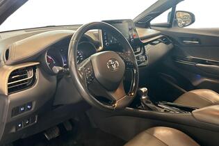 Toyota C-HR vaihtoauto