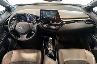 Toyota C-HR vaihtoauto