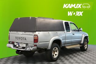 Toyota Hilux vaihtoauto