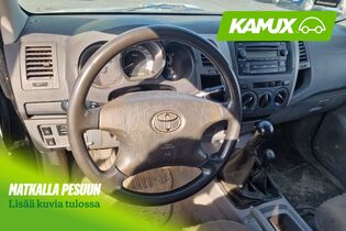 Toyota Hilux vaihtoauto