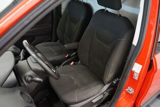 Ford Transit Courier vaihtoauto