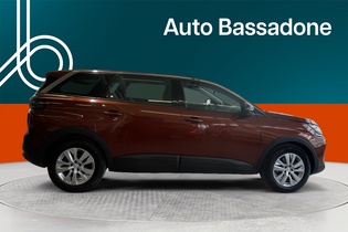 Peugeot 5008 vaihtoauto