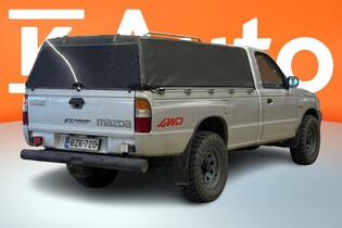 Mazda B2500 vaihtoauto