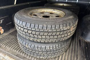 Mazda B2500 vaihtoauto