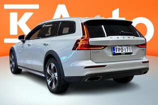 Volvo V60 Cross Country vaihtoauto