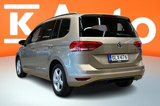 Volkswagen Touran vaihtoauto