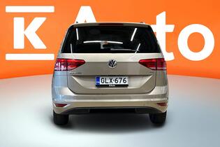 Volkswagen Touran vaihtoauto