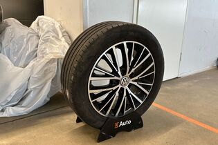 Volkswagen Touran vaihtoauto