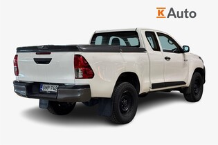 Toyota Hilux vaihtoauto