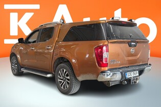 Nissan Navara vaihtoauto
