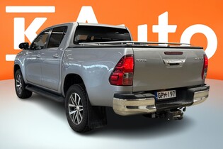 Toyota Hilux vaihtoauto