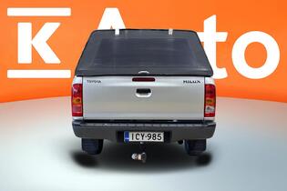 Toyota Hilux vaihtoauto