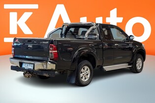 Toyota Hilux vaihtoauto