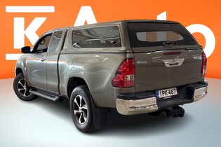 Toyota Hilux vaihtoauto