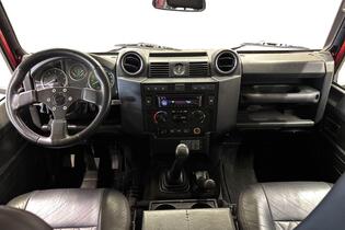 Land Rover Defender vaihtoauto