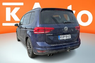 Volkswagen Touran vaihtoauto