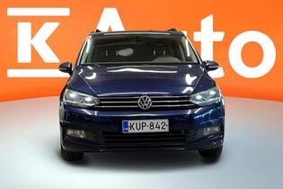 Volkswagen Touran vaihtoauto
